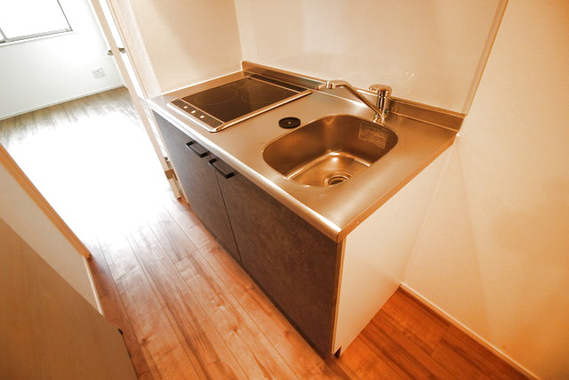 キッチン　※写真は他号室です