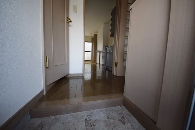 玄関　別部屋参考写真