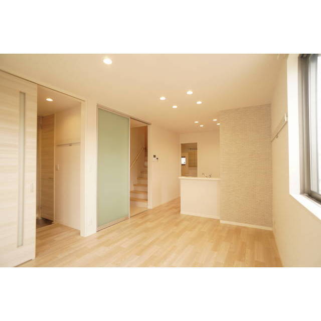 居室・リビング　お洒落なカウンターキッチン