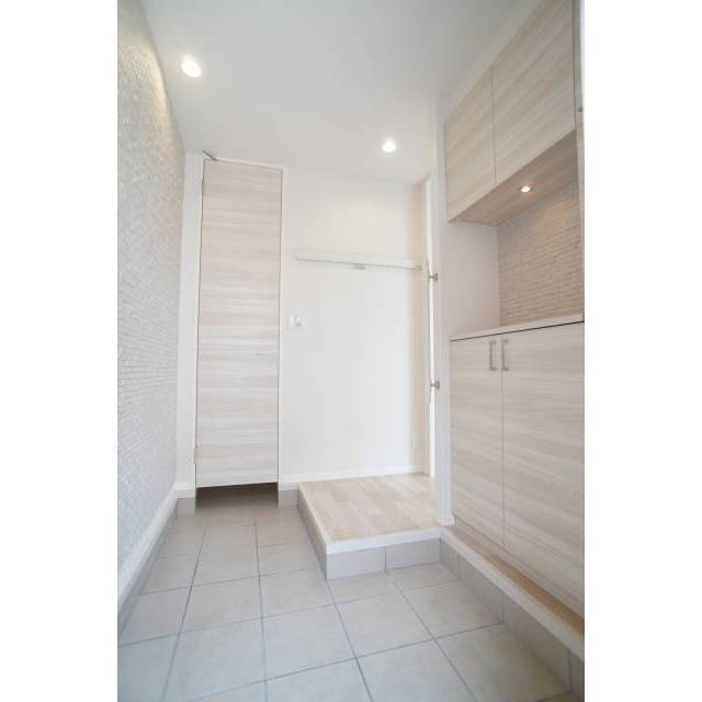 玄関　玄関には大きなシューズＢＯＸ