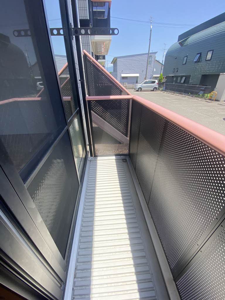 バルコニー　バルコニー