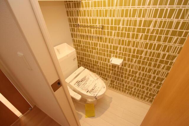 トイレ　トイレ