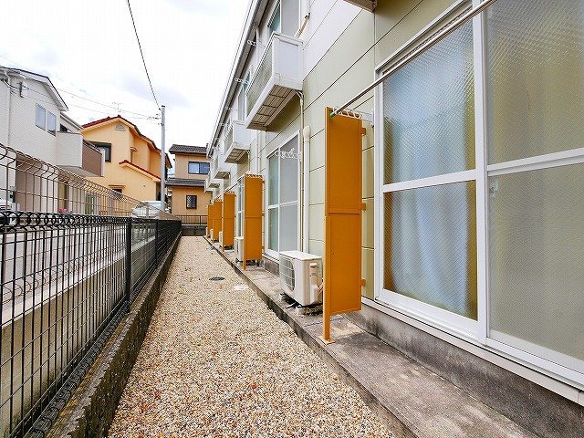 庭　簡単な家庭菜園も楽しめるお庭です