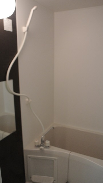 バス・シャワールーム　バス・トイレ別です。