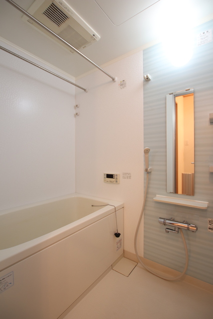 バス・シャワールーム　★別室参考写真です。１日の疲れを癒してくれるバス♪