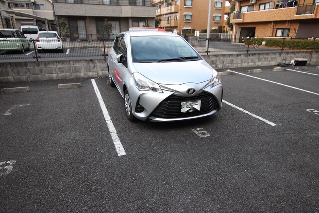 駐車場　★敷地内駐車場★（空き状況・使用料等詳細はご確認下さい）