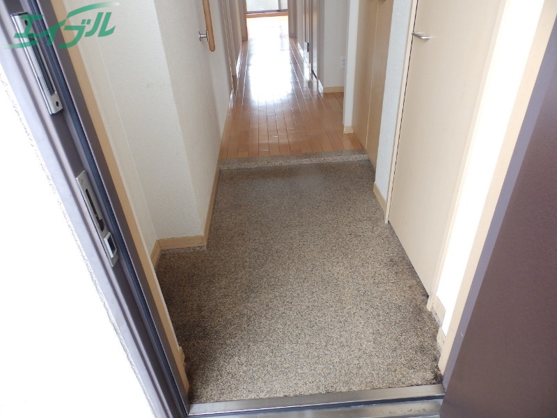 玄関　同型参考写真