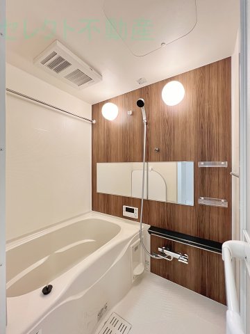 バス・シャワールーム