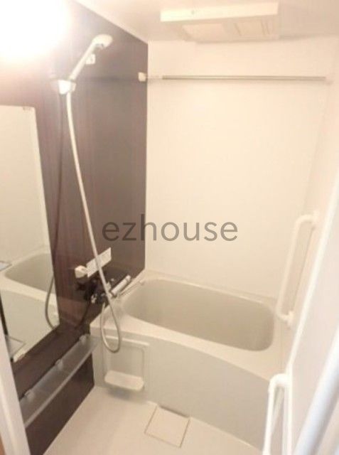 バス・シャワールーム　別部屋の参考写真です