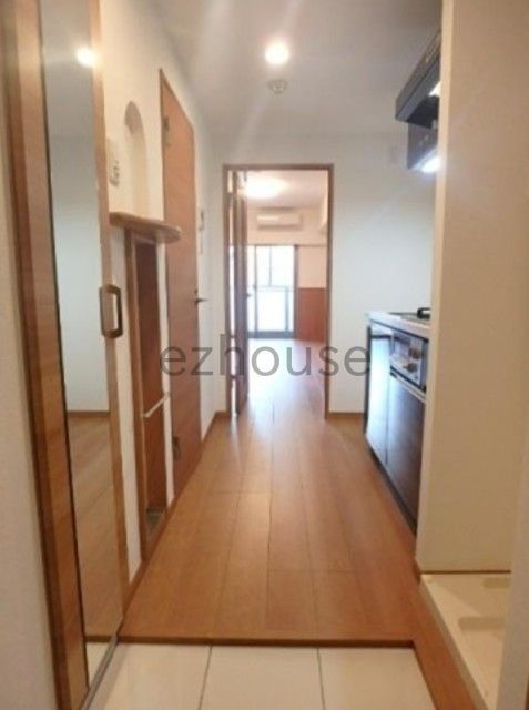 玄関　別部屋の参考写真です