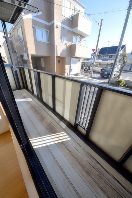 バルコニー　お問合せはタウンハウジングまで