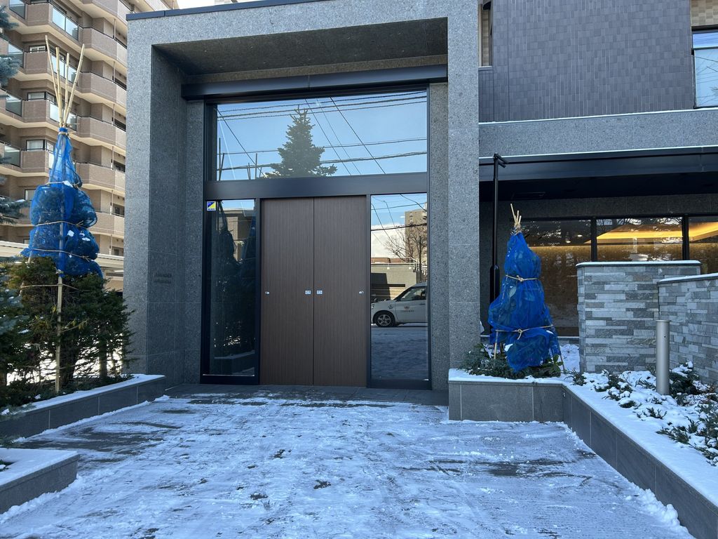 エントランス　エントランスアプローチ