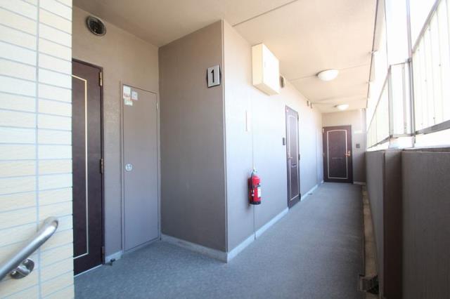 ロビー　共有廊下です。