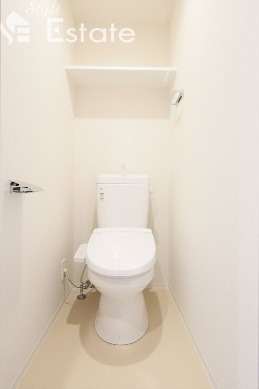 トイレ　同仕様内装