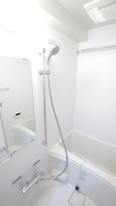 バス・シャワールーム　★浴室乾燥機付きバスルーム★