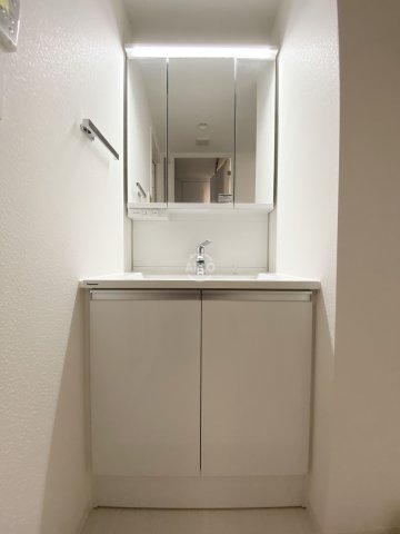 洗面設備　レオンコンフォート難波クレア 　洗面台