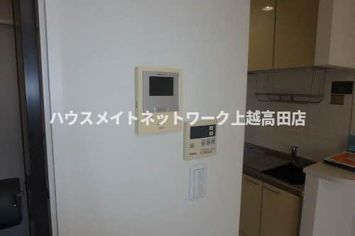セキュリティ　モニターホン（参考同型101号室室内写真）