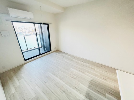 居室・リビング　※別部屋の写真です