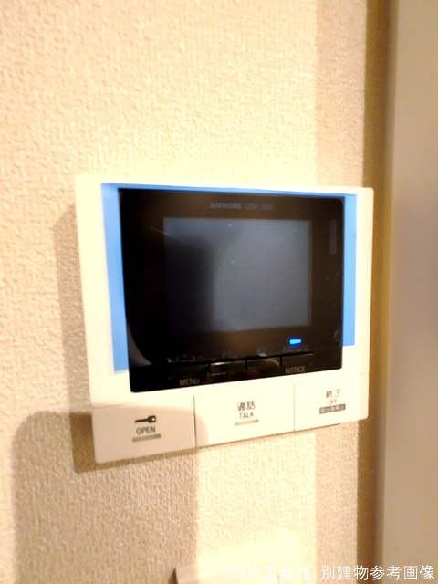 セキュリティ　女性の方でも安心のモニター付きインターフォン♪※同仕様