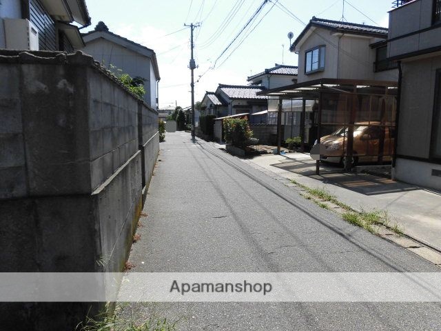 その他　前面道路（その他）まで0m