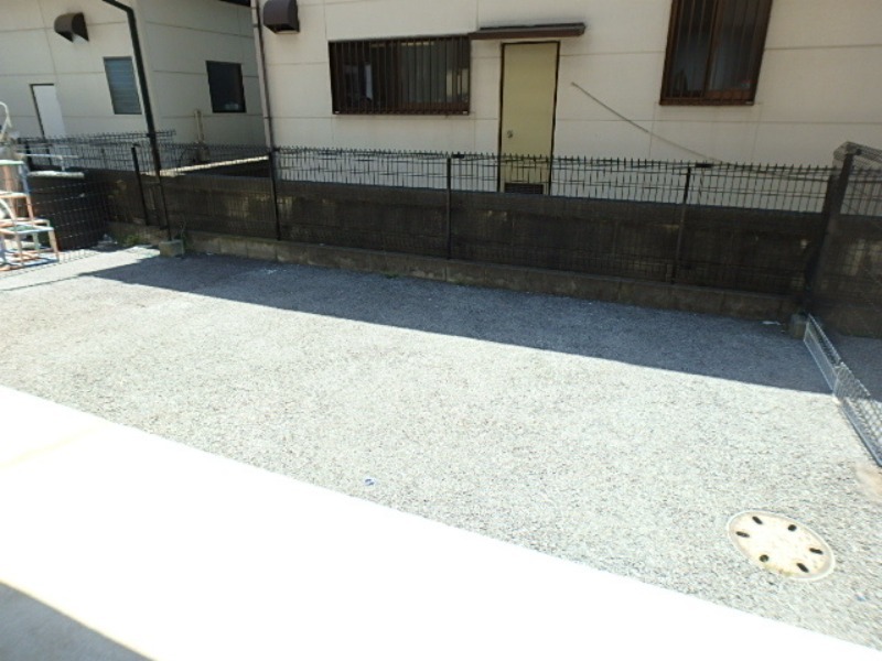 庭　図面と現状に相違がある場合には現状を優先