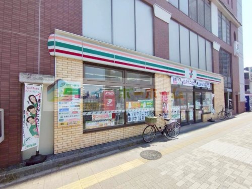 コンビニ　セブンイレブン 上福岡駅西口店（コンビニ）まで562m