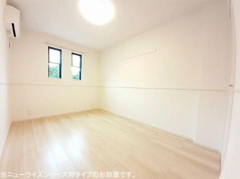居室・リビング　室内