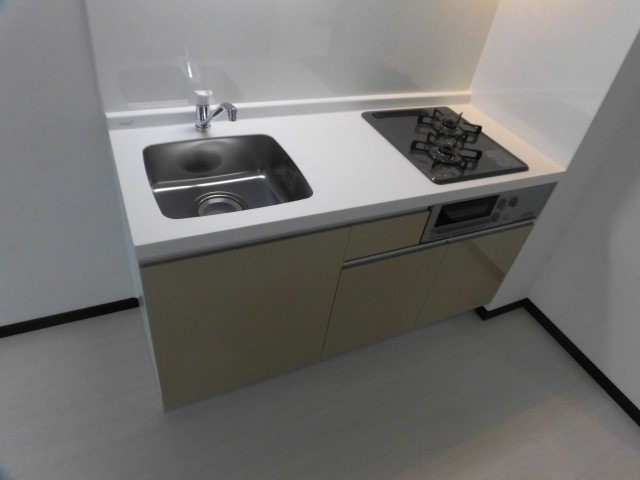 キッチン　2口ガスコンロ、グリル付きのキッチンです。