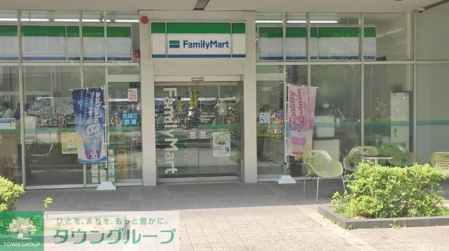 コンビニ　ファミリーマート白川通本町店（コンビニ）まで190m