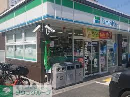 コンビニ　ファミリーマート新高一丁目店（コンビニ）まで90m