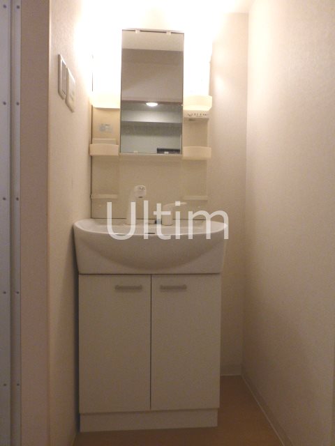 洗面設備　※別のお部屋のお写真です。御参考までに。