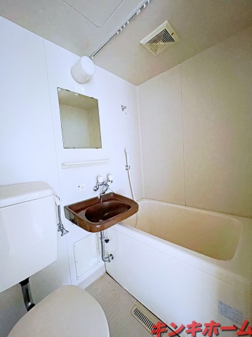 バス・シャワールーム　写真は別のお部屋のものでございます
