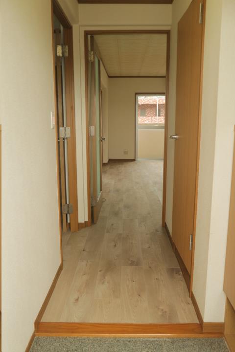 オアシス加納の玄関写真