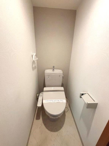 トイレ　※同物件別号室参考写真