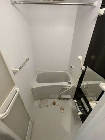 地下鉄今里筋線 瑞光四丁目駅 徒歩9分 3階建 築9年の風呂写真