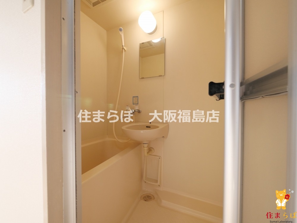 ＪＲ大阪環状線 弁天町駅 徒歩3分 7階建 築35年の風呂写真