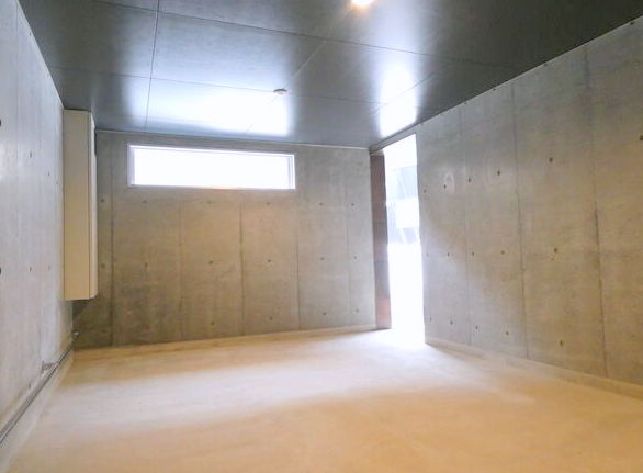 地下鉄東西線 円山公園駅 徒歩10分 4階建 築3年の外観写真