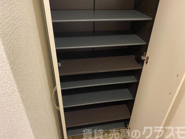 玄関　トールタイプのシューズボックスあり♪