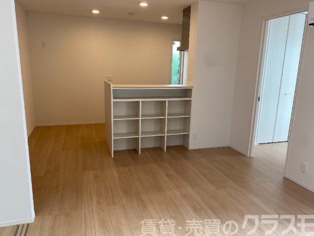 居室・リビング　カウンターキッチンです♪