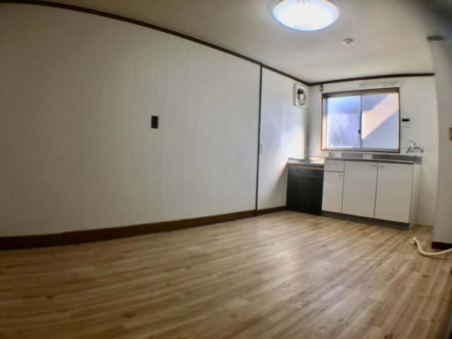 姫路玉手戸建ての居間写真