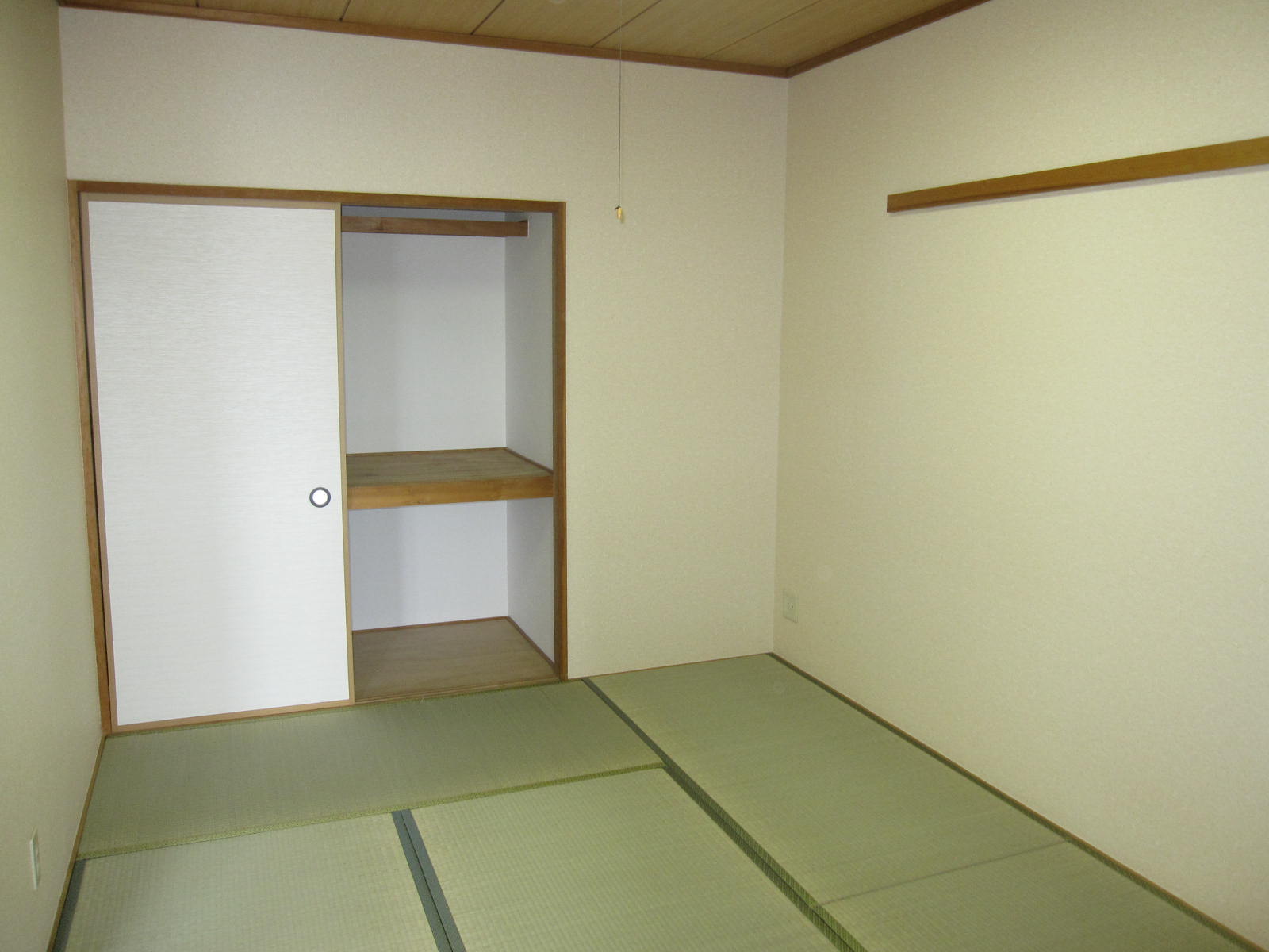 収納　和室6帖と収納