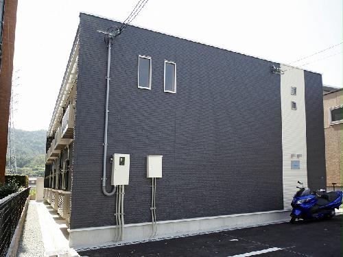 【レオネクスト城見橋ハイツの建物外観】