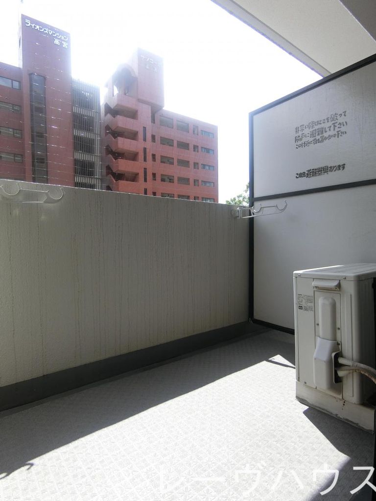 バルコニー　バルコニー