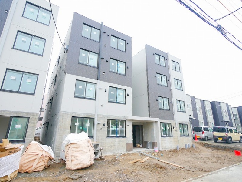 建物外観　地下東西線「大谷地」徒歩12分