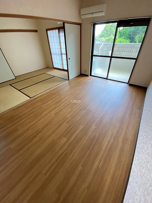 居室・リビング　※同タイプの他のお部屋です