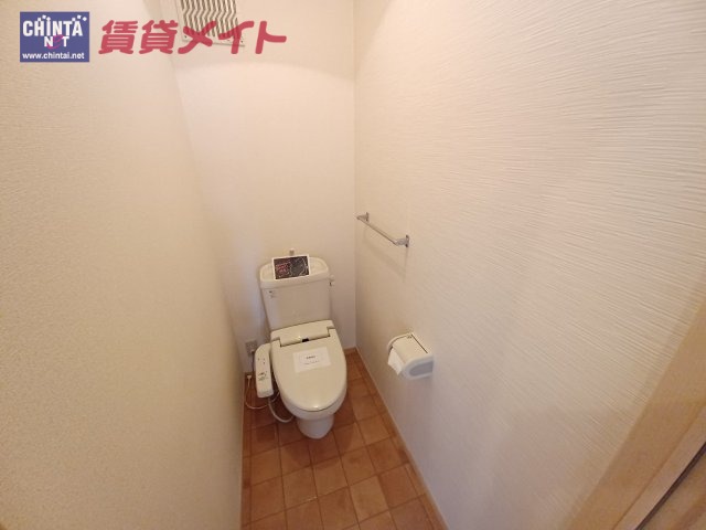 【ヴィラ　ノボノ　Aのトイレ】