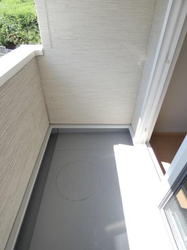 バルコニー　図面と現状に相違がある場合には現状を優先