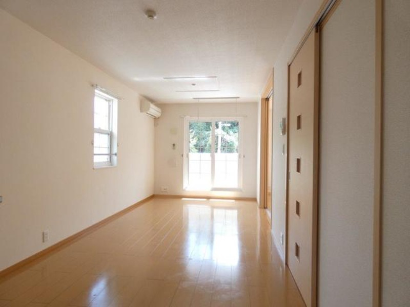 居室・リビング　図面と現状に相違がある場合には現状を優先