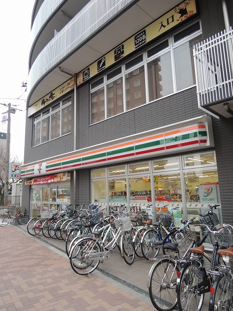 【大田区東糀谷のマンションのコンビニ】