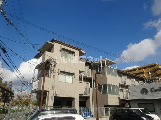 【和歌山市塩屋のマンションの建物外観】